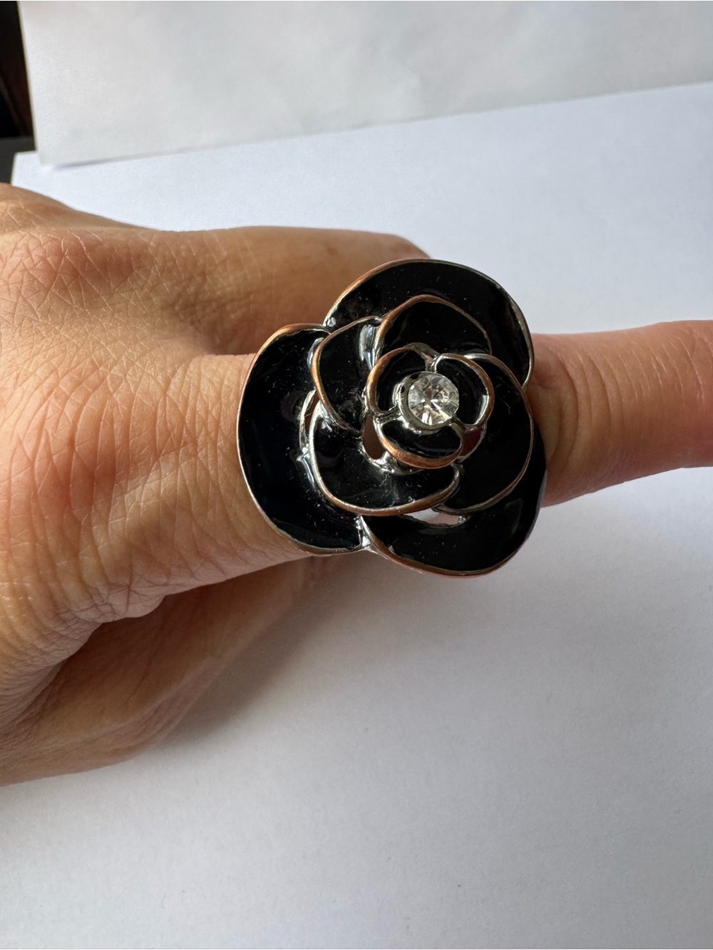 Vintage Style Black Enamel Flower Ring Rhinestone Center - Picture 5 of 6